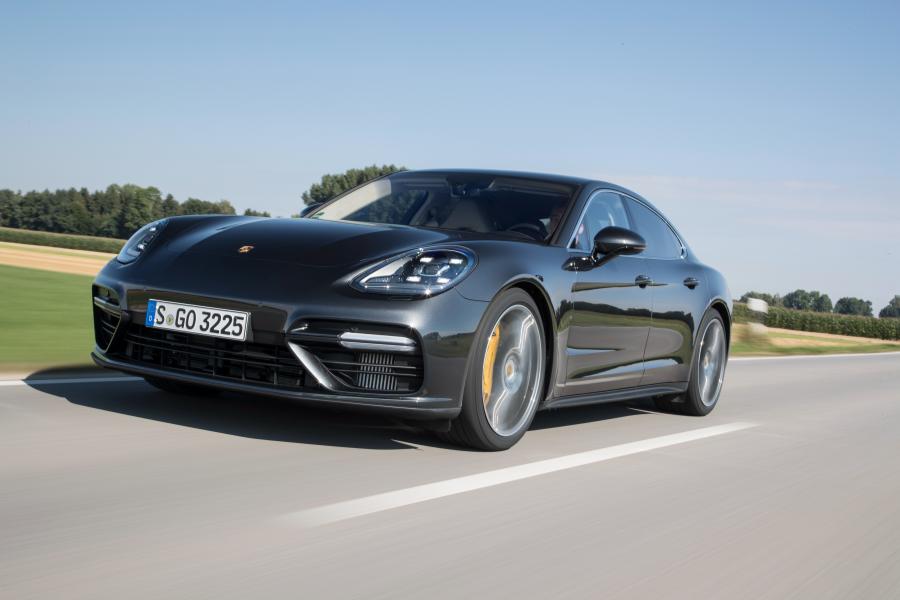  Porsche Panamera Turbo 2016 года  (фото 30 из 53)